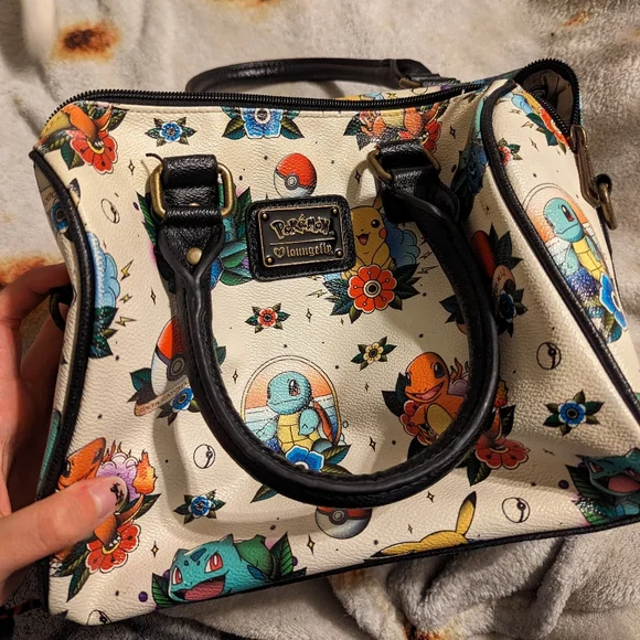 Loungefly ポケモン 2WAY ショルダーバッグ ハンドバッグ Amazon.co.jp: Loungefly ポケモン オリジナル スターター